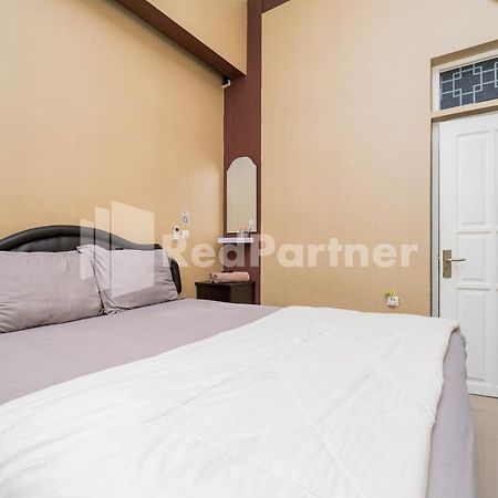 Hotel Omah Kalimosodo Mitra Reddoorz Near Stasiun Malang Kota Baru Exteriér fotografie