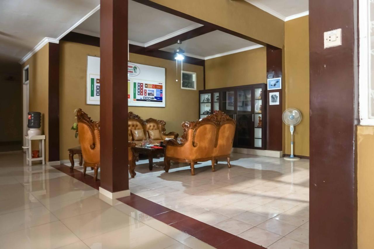 Hotel Omah Kalimosodo Mitra Reddoorz Near Stasiun Malang Kota Baru Exteriér fotografie