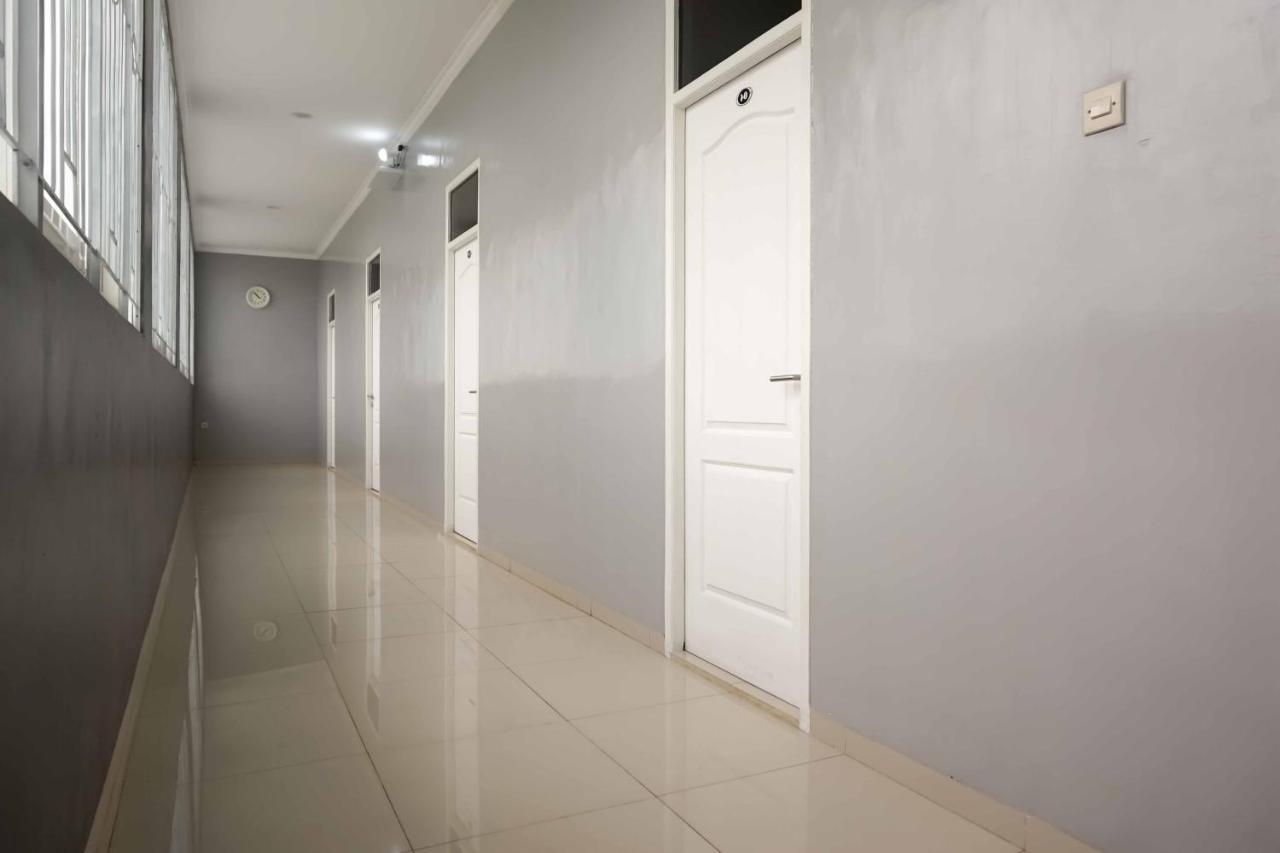 Hotel Omah Kalimosodo Mitra Reddoorz Near Stasiun Malang Kota Baru Exteriér fotografie