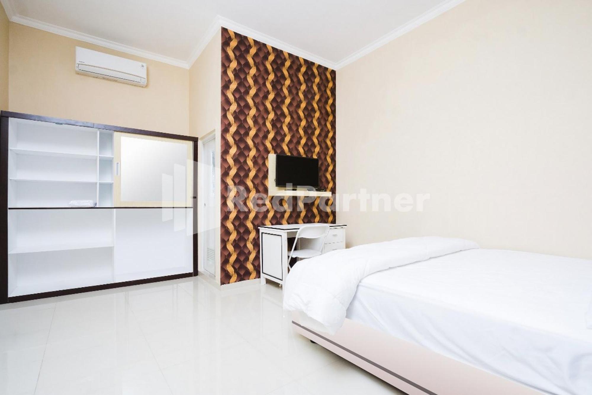 Hotel Omah Kalimosodo Mitra Reddoorz Near Stasiun Malang Kota Baru Exteriér fotografie