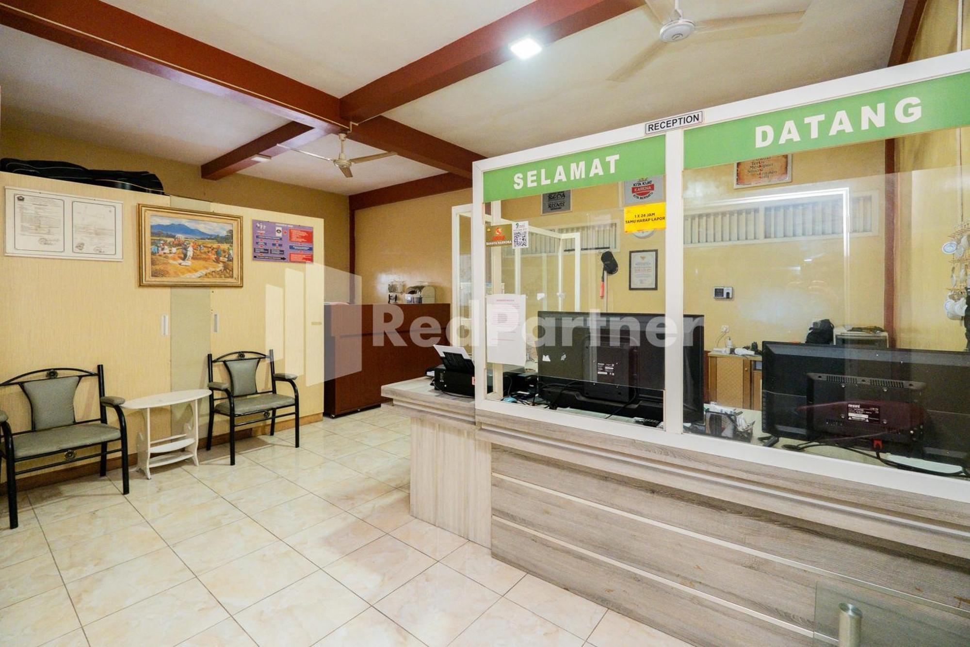 Hotel Omah Kalimosodo Mitra Reddoorz Near Stasiun Malang Kota Baru Exteriér fotografie