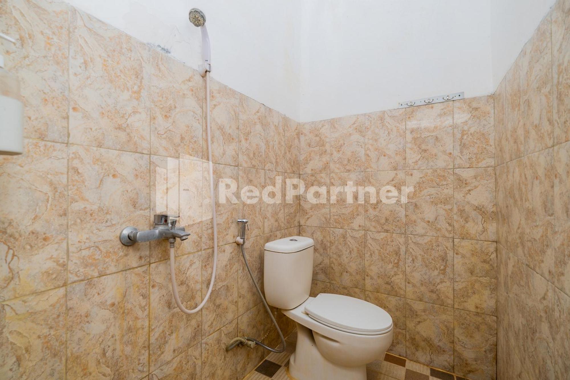 Hotel Omah Kalimosodo Mitra Reddoorz Near Stasiun Malang Kota Baru Exteriér fotografie