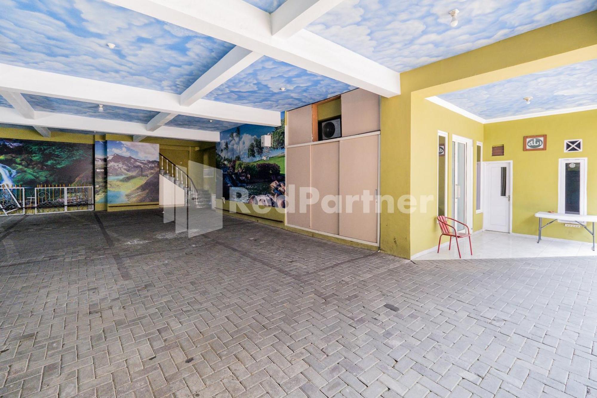 Hotel Omah Kalimosodo Mitra Reddoorz Near Stasiun Malang Kota Baru Exteriér fotografie