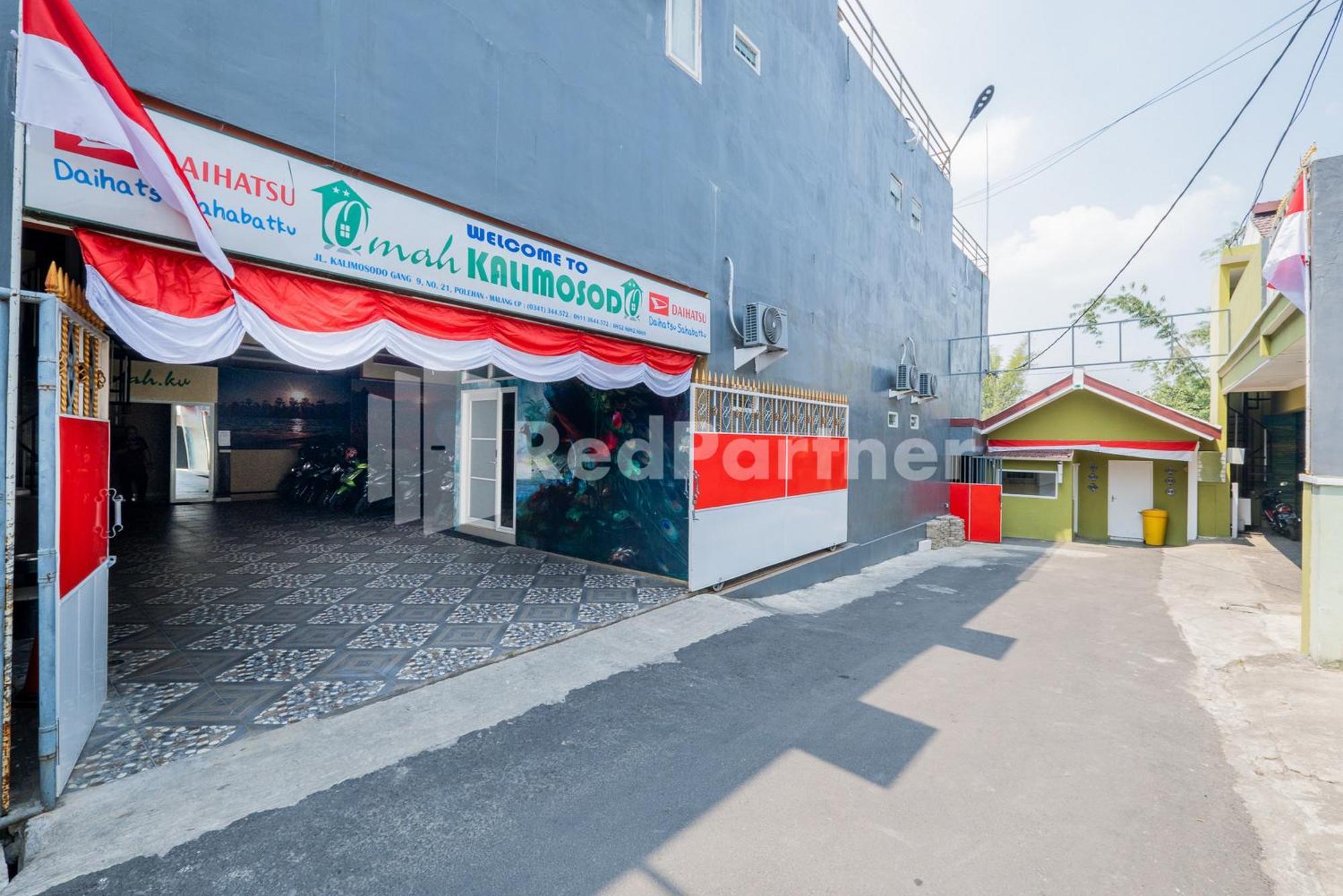 Hotel Omah Kalimosodo Mitra Reddoorz Near Stasiun Malang Kota Baru Exteriér fotografie